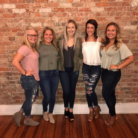 Meet your Posher, Madeline - Picture 1 of 1